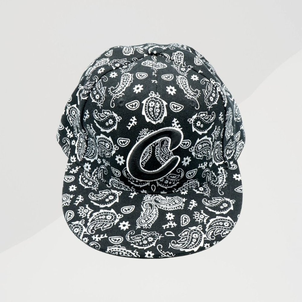 Black Paisley Hat All Over Print Unique And Rare Size L 7‎ 1/2